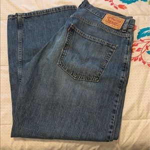 Levi 569 loose straight sz 36 x 32
